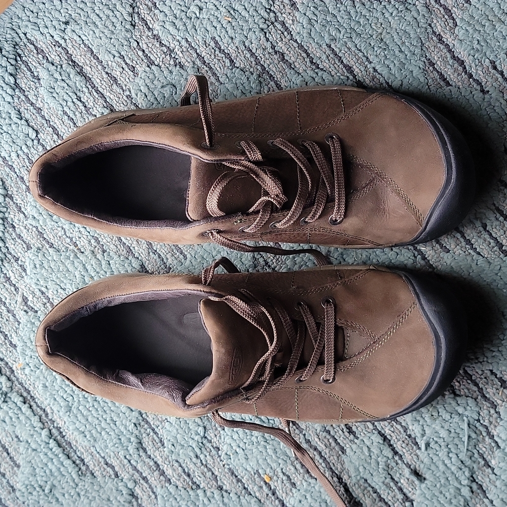 sz 11 keen presidio shoes